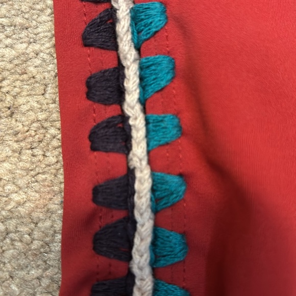 Carbon38 leggings with stitching on side of legs size Small very “boho” - Picture 3 of 4